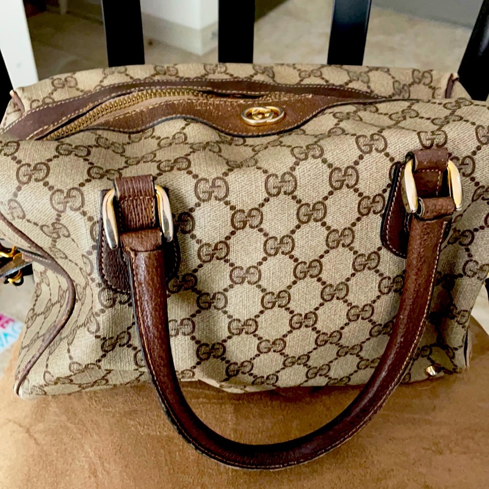 Authentic Gucci Vintage Bag